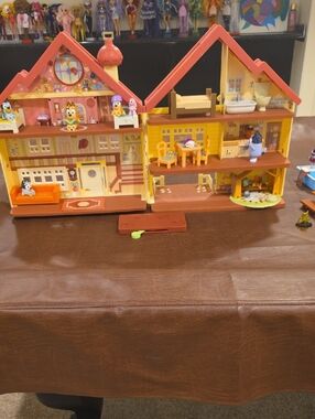 Fold-Out Play House Dollhouse Toy - Pink and Yellow